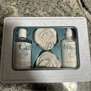 Crabtree & Evelyn Nantucket Briar Tin Gift Box body Lotion Flower Soap bath Gel